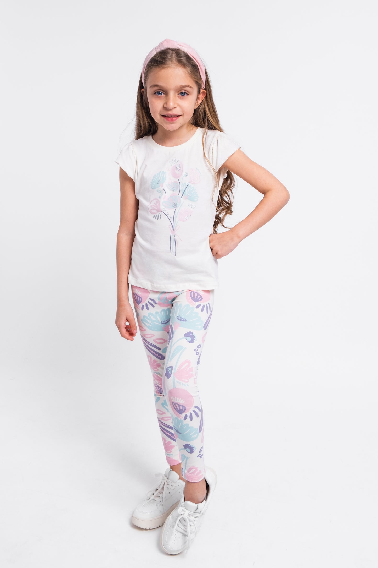 Cherubino Girls' Flutter Sleeve Floral Bouquet Tee in Ecru