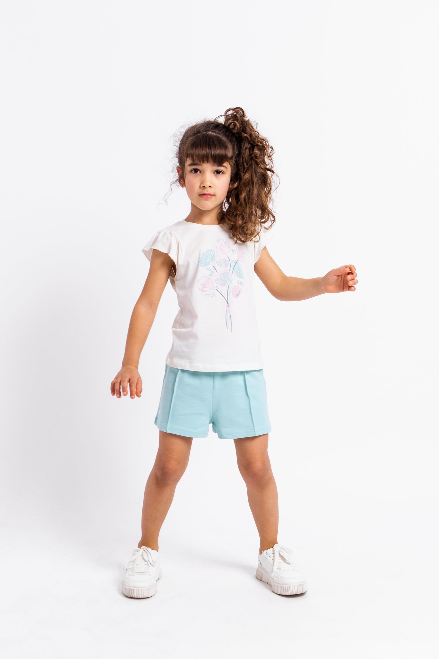 Cherubino Girls' Flutter Sleeve Floral Bouquet Tee in Ecru