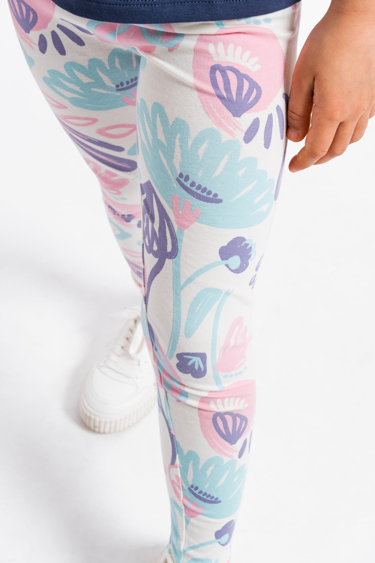 Cherubino "Soft Petals" Cozy Watercolor Floral Leggings for Girls